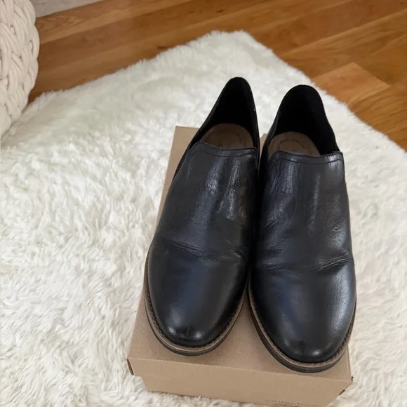 Women’s Clarks Camzin Step Black Leather Ankle Boots 11W - Picture 4 of 6